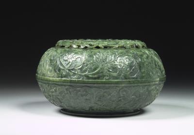 图片[2]-Jade round box carved with flowers, Qing dynasty (1644-1911)-China Archive